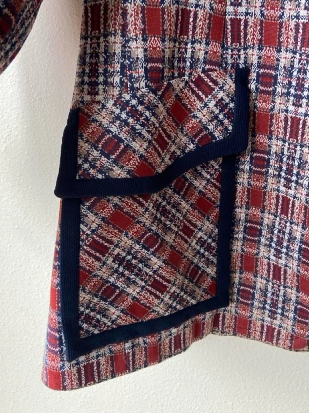 Vintage 70s Kirkmoor Men's Red Plaid Sport Coat with Navy Trim